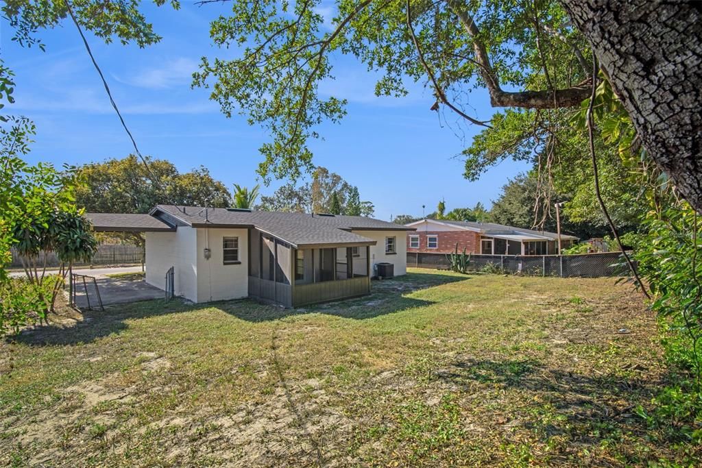 Activo con contrato: $179,000 (3 camas, 1 baños, 960 Pies cuadrados)