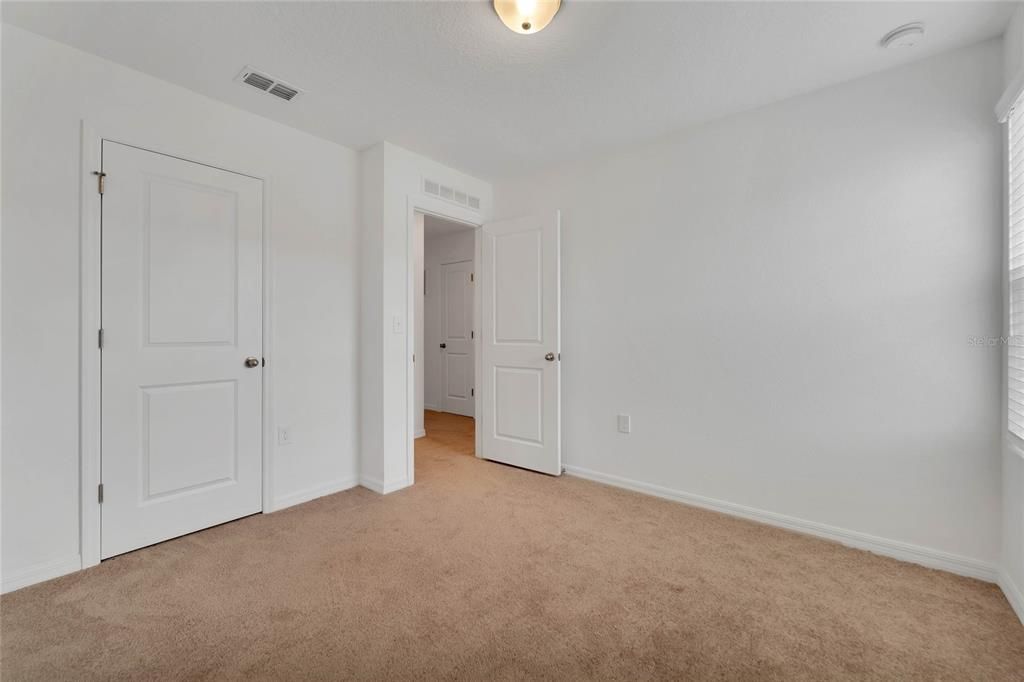 В аренду: $1,680 (3 спален, 2 ванн, 1404 Квадратных фут)