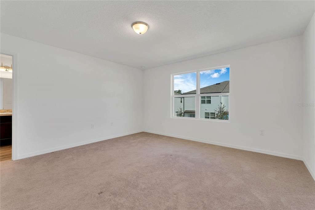 В аренду: $1,680 (3 спален, 2 ванн, 1404 Квадратных фут)