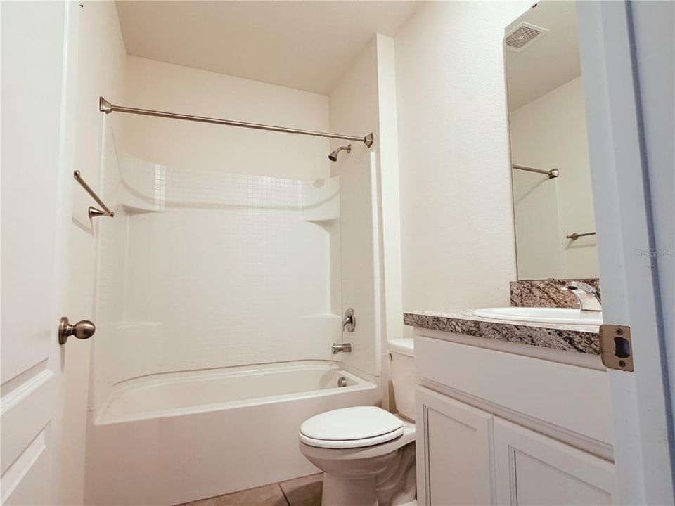 For Rent: $2,000 (3 beds, 2 baths, 1690 Square Feet)
