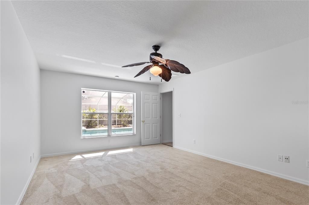 For Sale: $494,000 (4 beds, 3 baths, 2368 Square Feet)