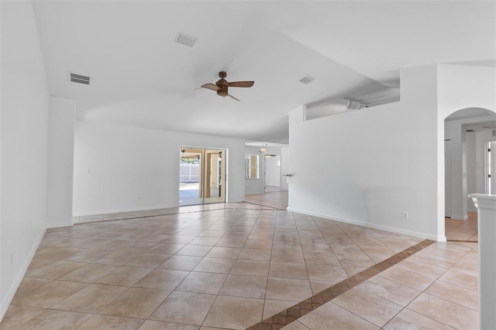 For Sale: $494,000 (4 beds, 3 baths, 2368 Square Feet)