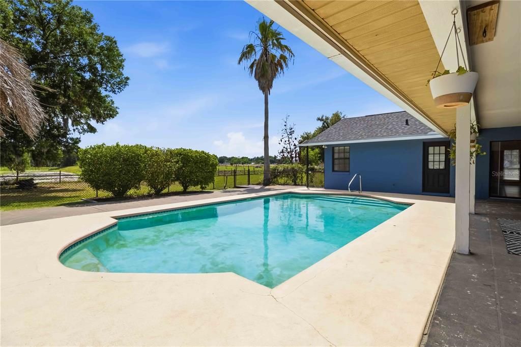 Active With Contract: $599,000 (4 beds, 2 baths, 2423 Square Feet)