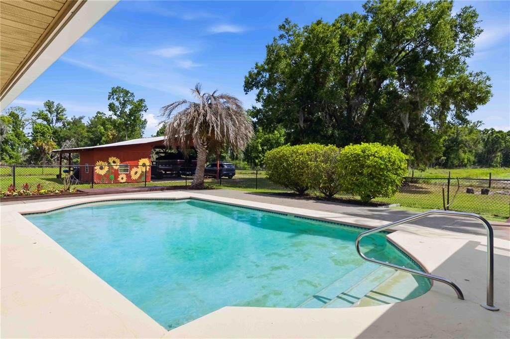 Active With Contract: $599,000 (4 beds, 2 baths, 2423 Square Feet)