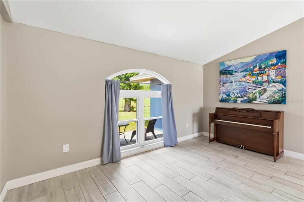 Active With Contract: $599,000 (4 beds, 2 baths, 2423 Square Feet)