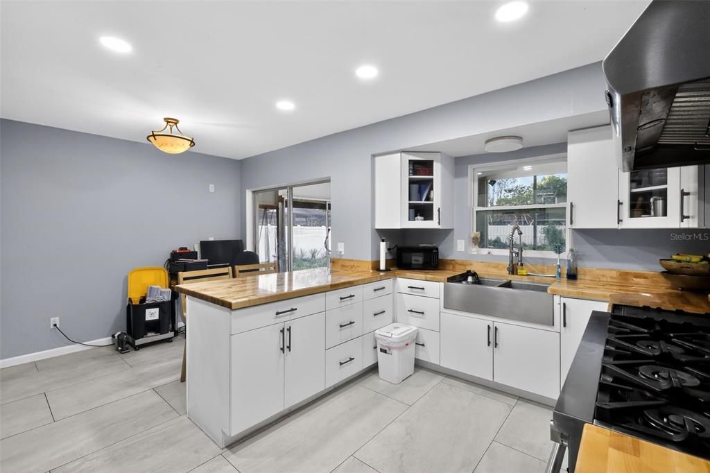 Active With Contract: $375,000 (4 beds, 2 baths, 1730 Square Feet)