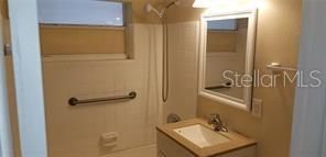 For Rent: $1,450 (3 beds, 1 baths, 660 Square Feet)