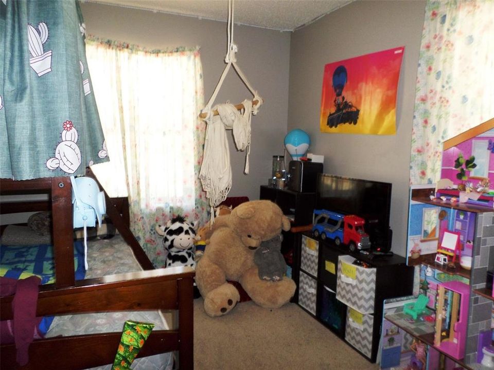 Activo con contrato: $209,900 (2 camas, 2 baños, 1157 Pies cuadrados)