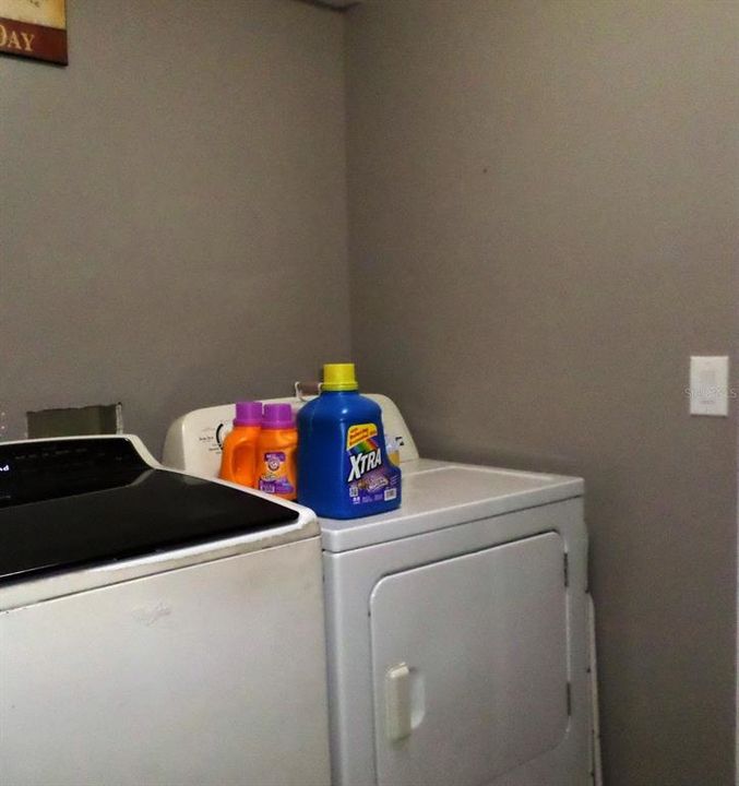 Activo con contrato: $209,900 (2 camas, 2 baños, 1157 Pies cuadrados)