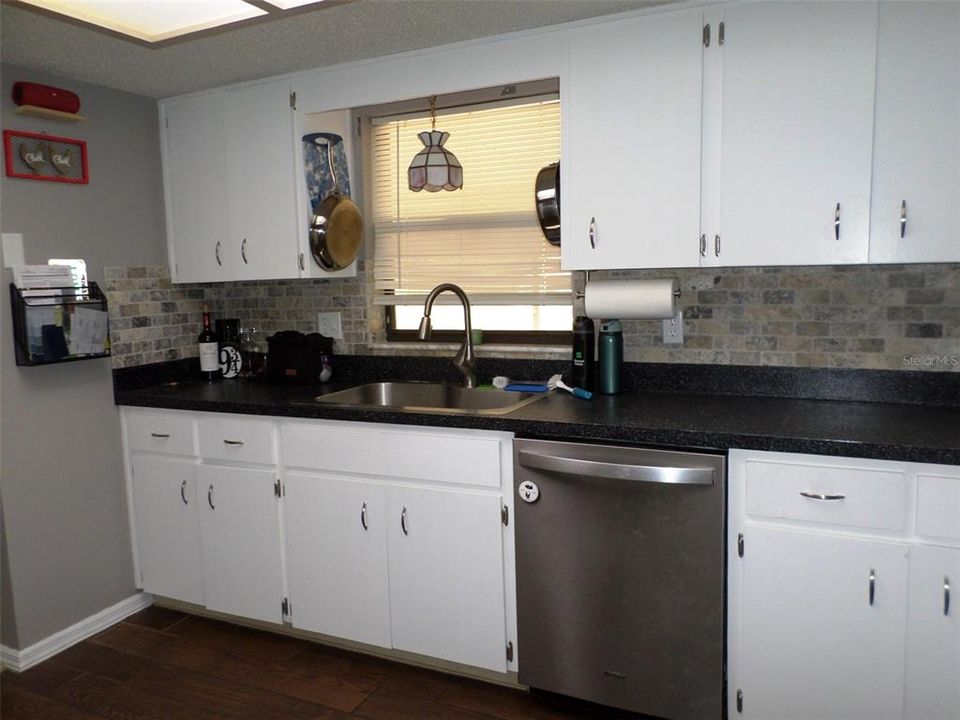 Activo con contrato: $209,900 (2 camas, 2 baños, 1157 Pies cuadrados)