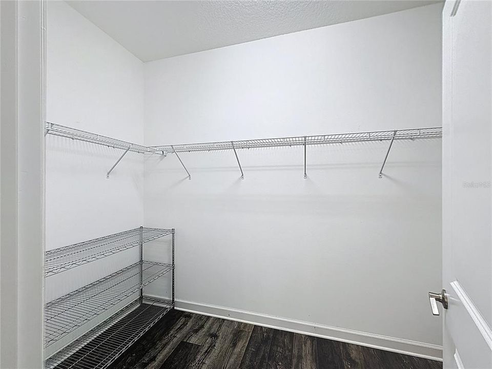 Active With Contract: $329,900 (3 beds, 2 baths, 1612 Square Feet)