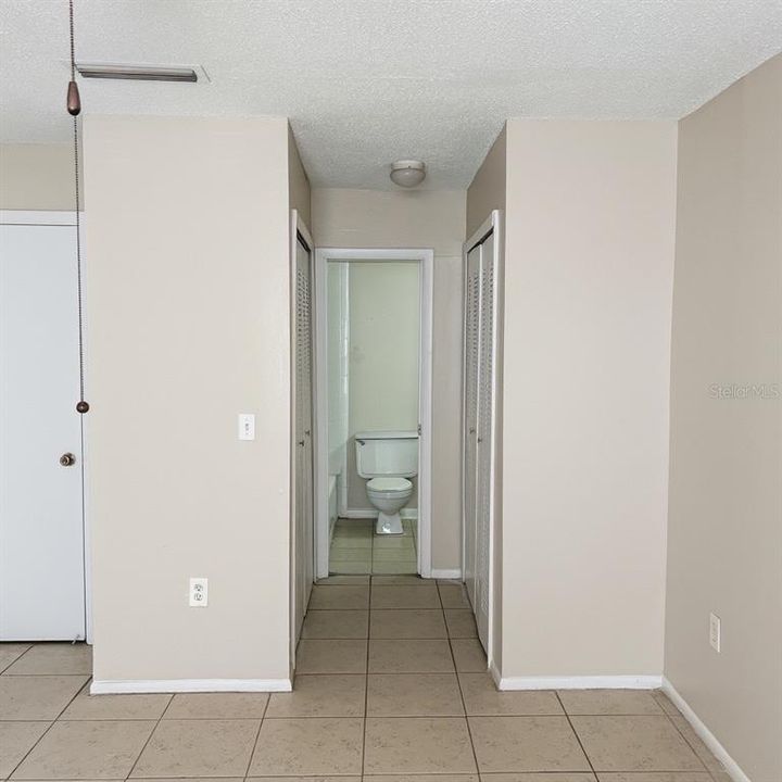 Active With Contract: $129,000 (2 beds, 2 baths, 1052 Square Feet)