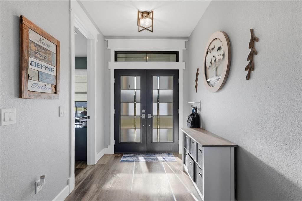 En Venta: $494,000 (4 camas, 2 baños, 2261 Pies cuadrados)