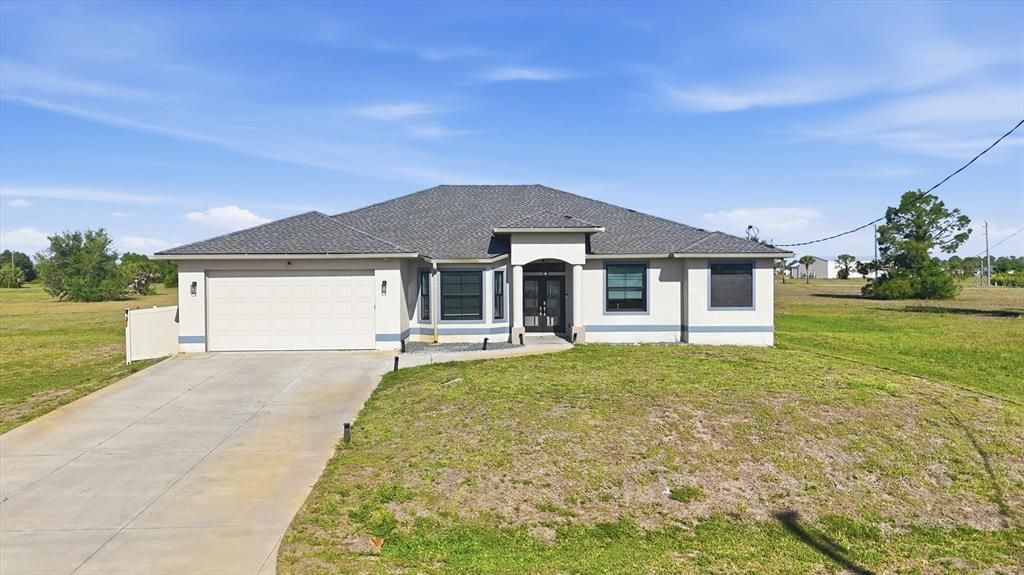 En Venta: $494,000 (4 camas, 2 baños, 2261 Pies cuadrados)