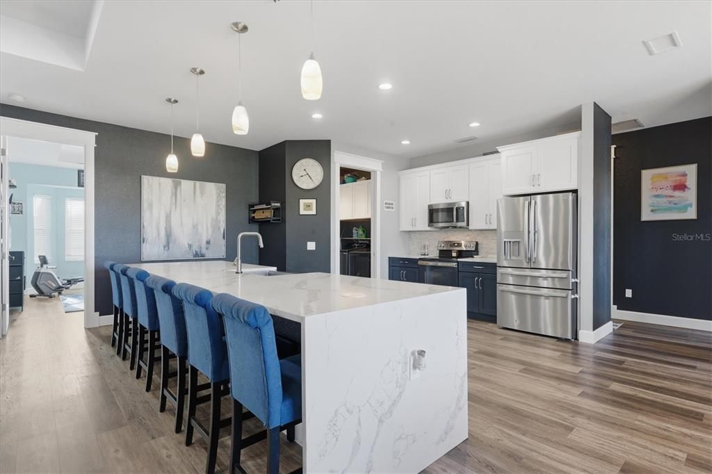 En Venta: $494,000 (4 camas, 2 baños, 2261 Pies cuadrados)