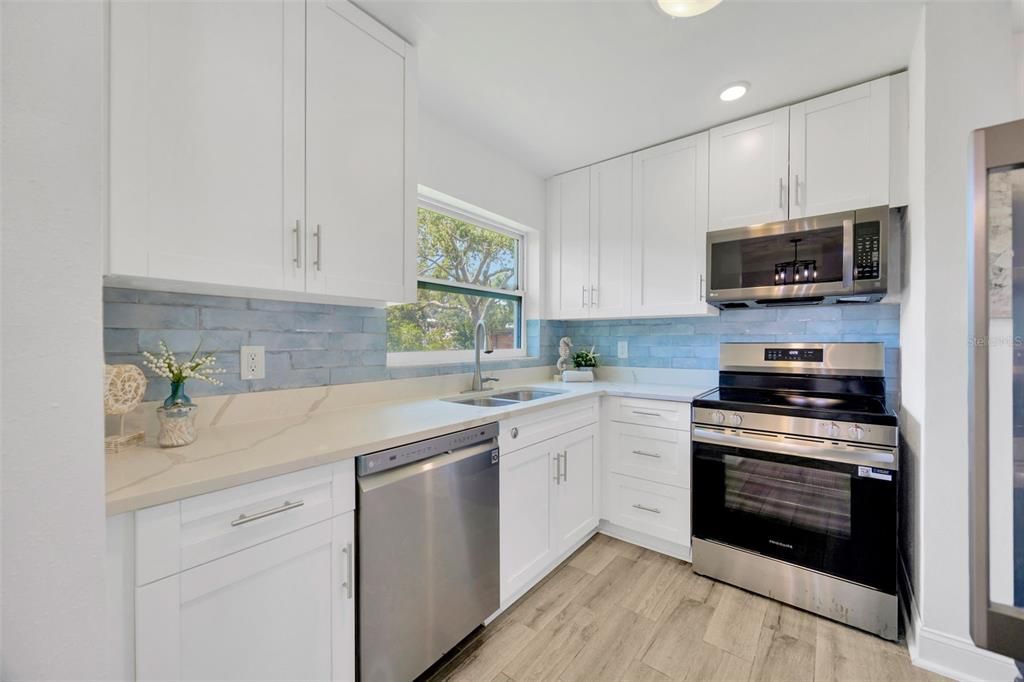 For Sale: $519,000 (3 beds, 2 baths, 1471 Square Feet)
