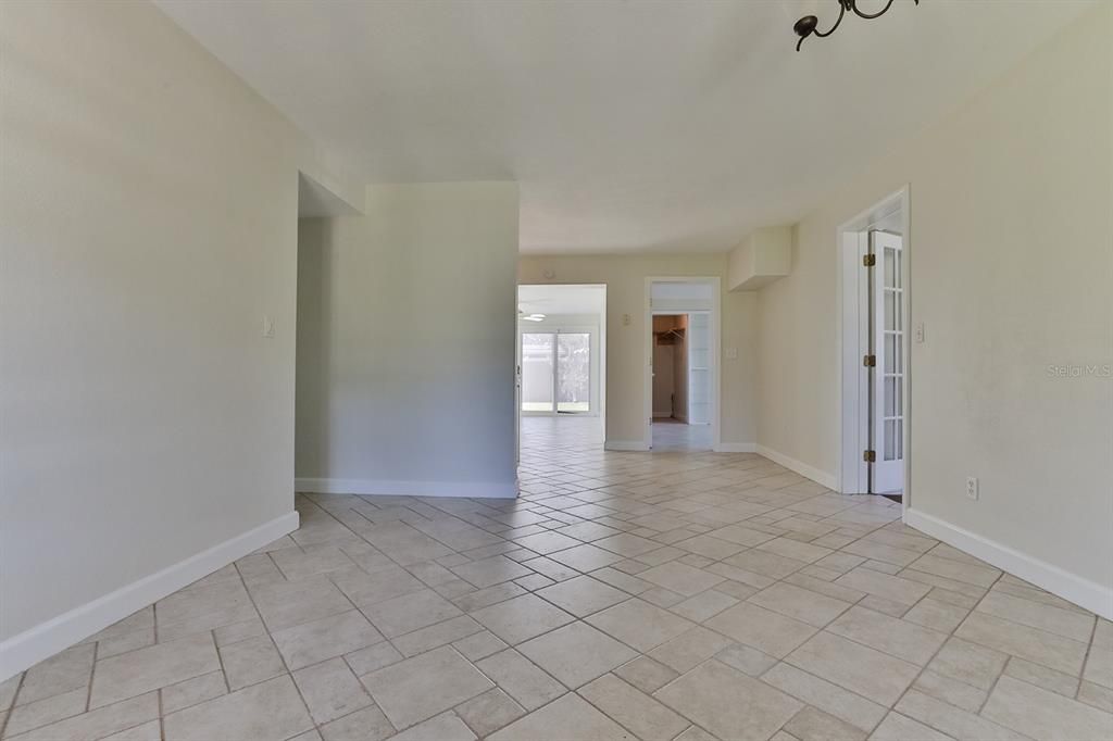 Active With Contract: $300,000 (4 beds, 3 baths, 1742 Square Feet)