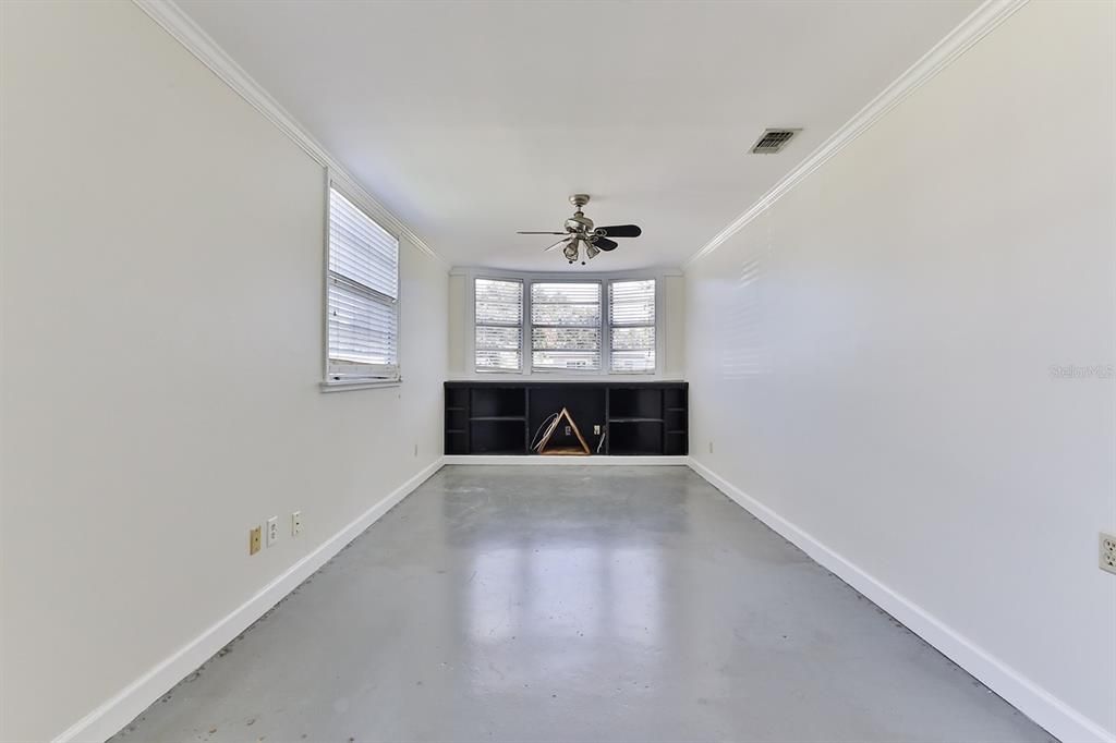 Active With Contract: $300,000 (4 beds, 3 baths, 1742 Square Feet)