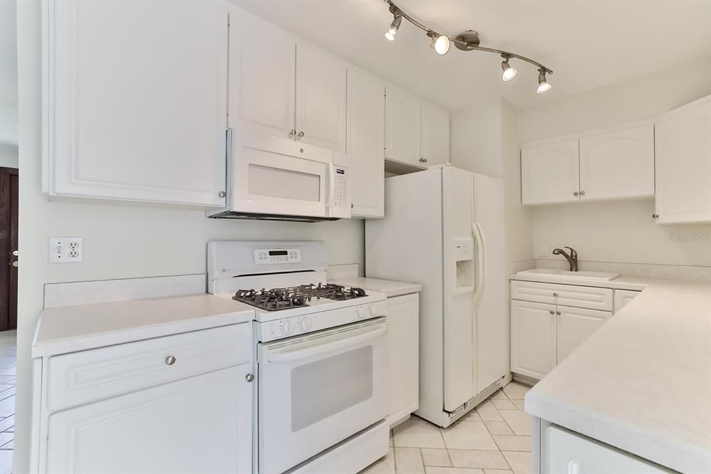 Active With Contract: $300,000 (4 beds, 3 baths, 1742 Square Feet)