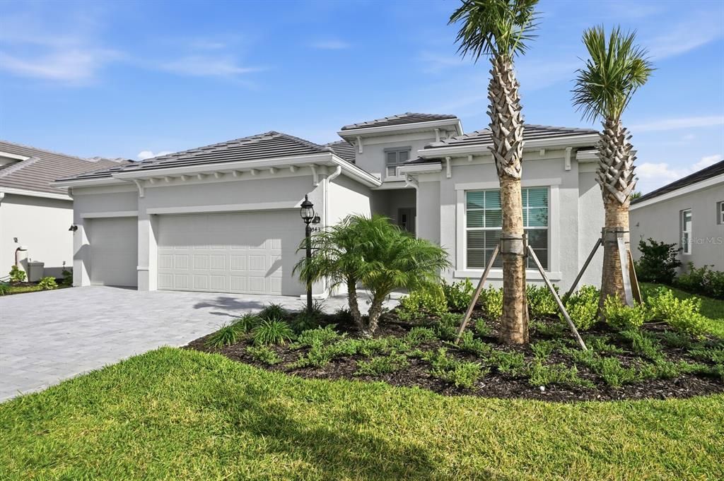 For Rent: $5,200 (4 beds, 2 baths, 2247 Square Feet)