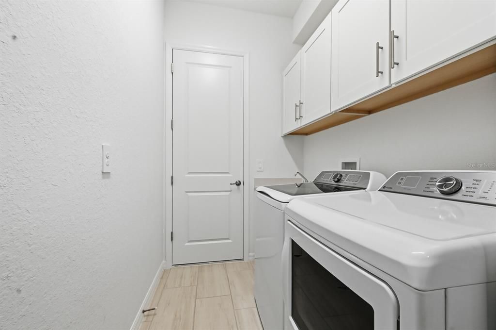 For Rent: $5,200 (4 beds, 2 baths, 2247 Square Feet)