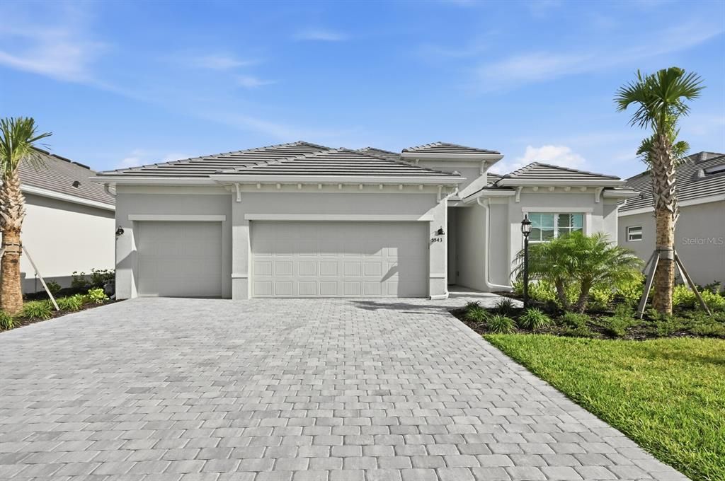 For Rent: $5,200 (4 beds, 2 baths, 2247 Square Feet)