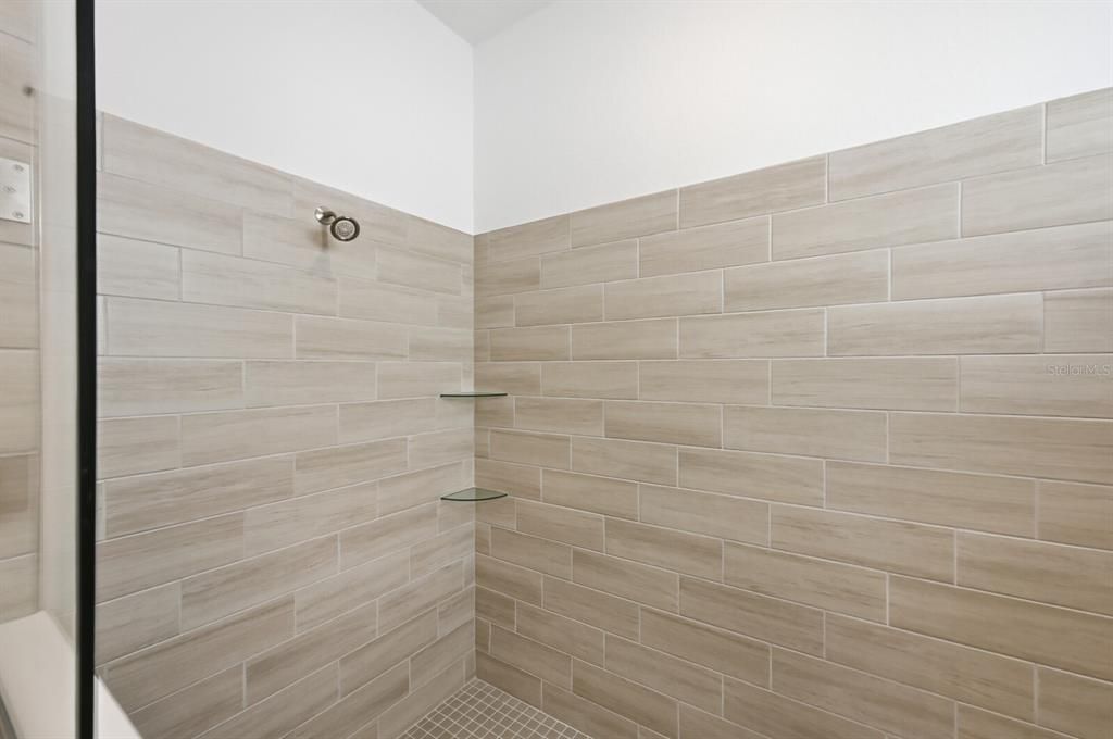 For Rent: $5,200 (4 beds, 2 baths, 2247 Square Feet)