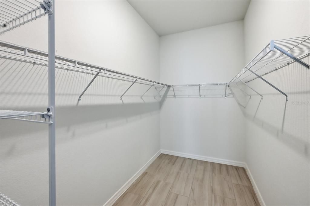For Rent: $5,200 (4 beds, 2 baths, 2247 Square Feet)