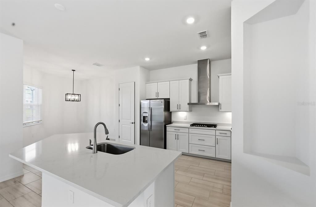 For Rent: $5,200 (4 beds, 2 baths, 2247 Square Feet)