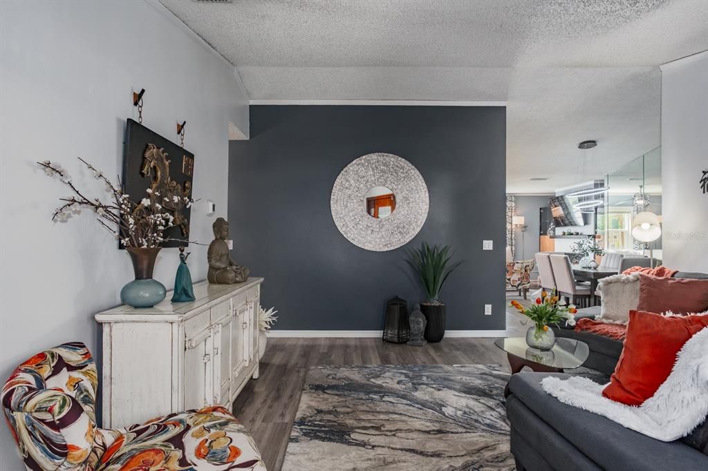Active With Contract: $549,900 (3 beds, 2 baths, 1563 Square Feet)