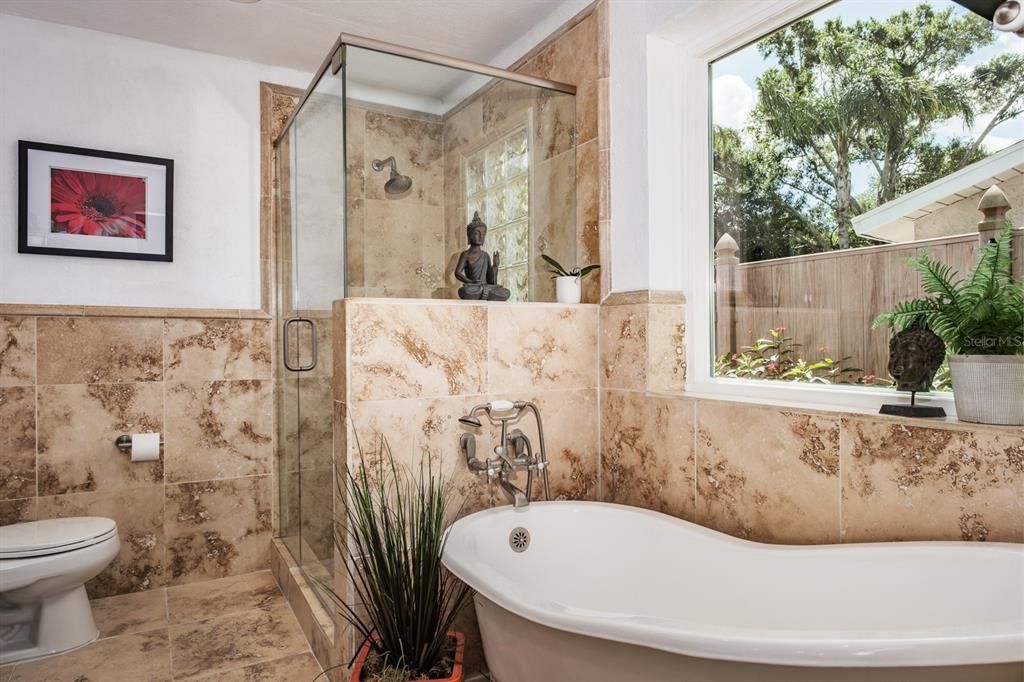 Active With Contract: $549,900 (3 beds, 2 baths, 1563 Square Feet)