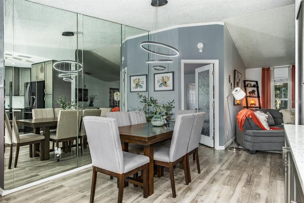 Active With Contract: $549,900 (3 beds, 2 baths, 1563 Square Feet)