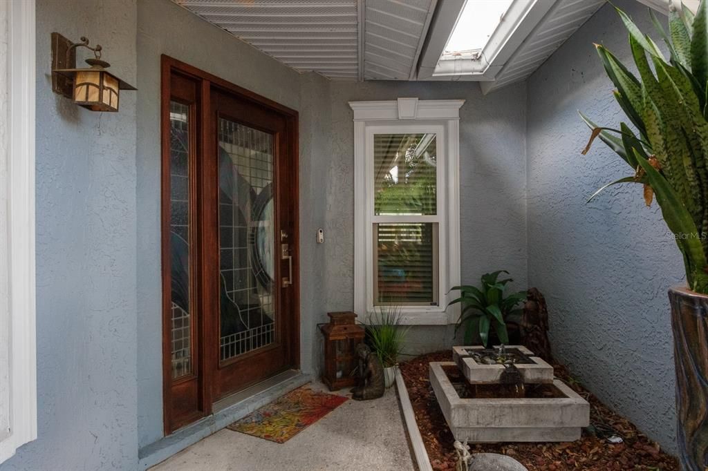Active With Contract: $549,900 (3 beds, 2 baths, 1563 Square Feet)