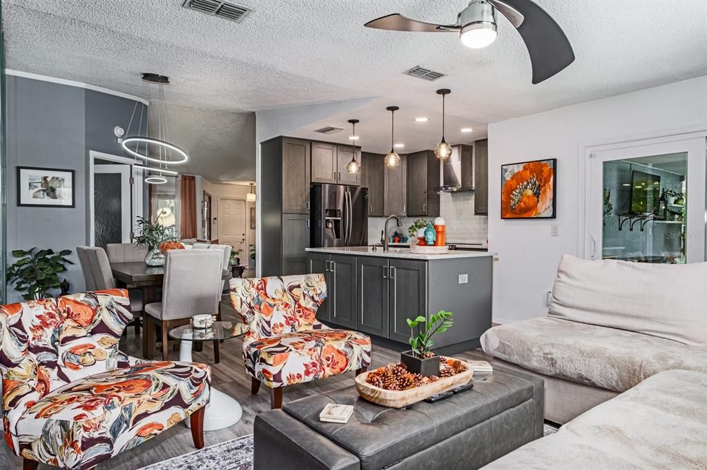 Active With Contract: $549,900 (3 beds, 2 baths, 1563 Square Feet)