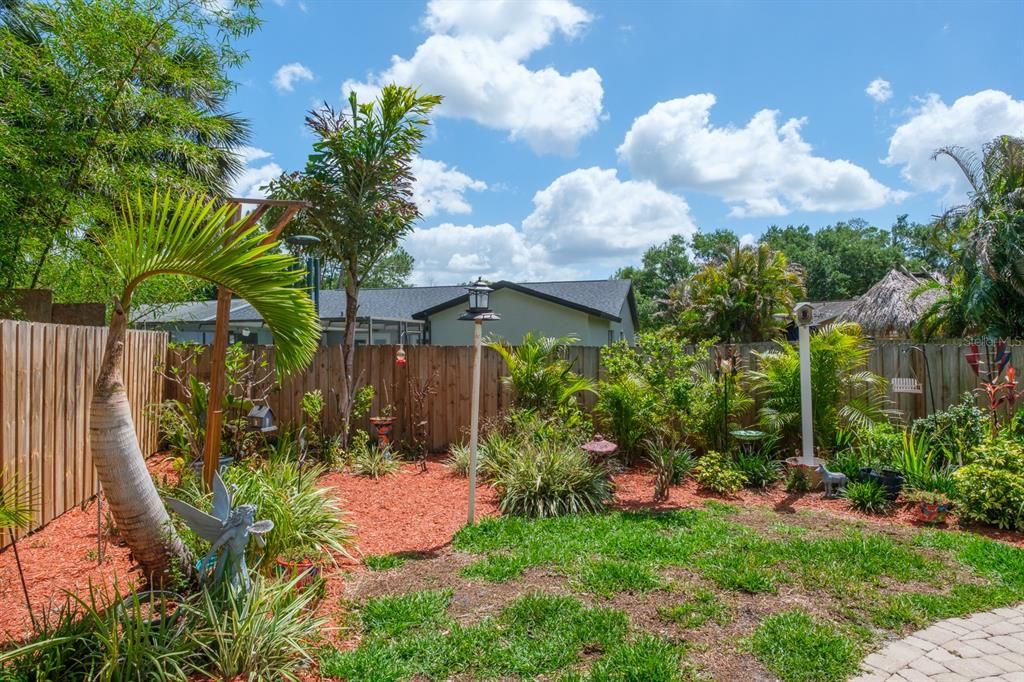 Active With Contract: $549,900 (3 beds, 2 baths, 1563 Square Feet)