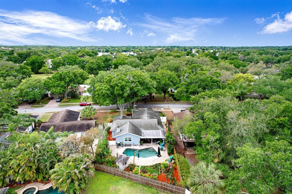 Active With Contract: $549,900 (3 beds, 2 baths, 1563 Square Feet)