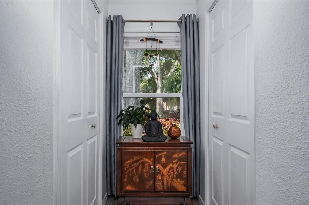 Active With Contract: $549,900 (3 beds, 2 baths, 1563 Square Feet)