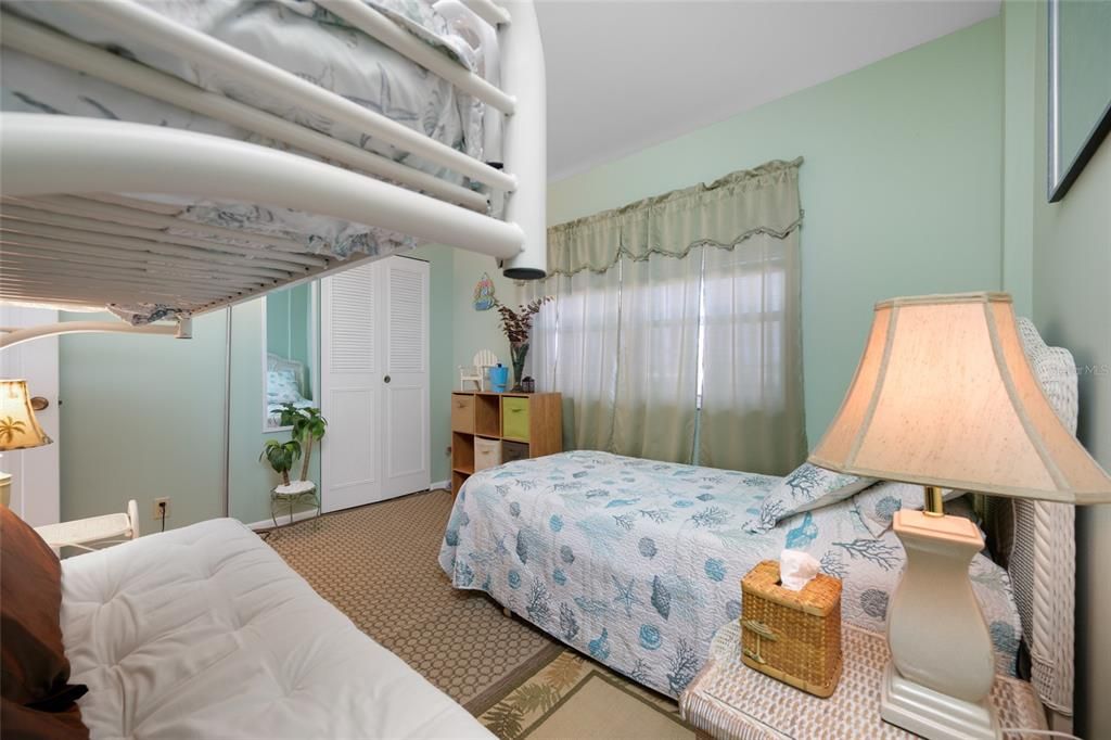 For Sale: $429,000 (2 beds, 2 baths, 1055 Square Feet)