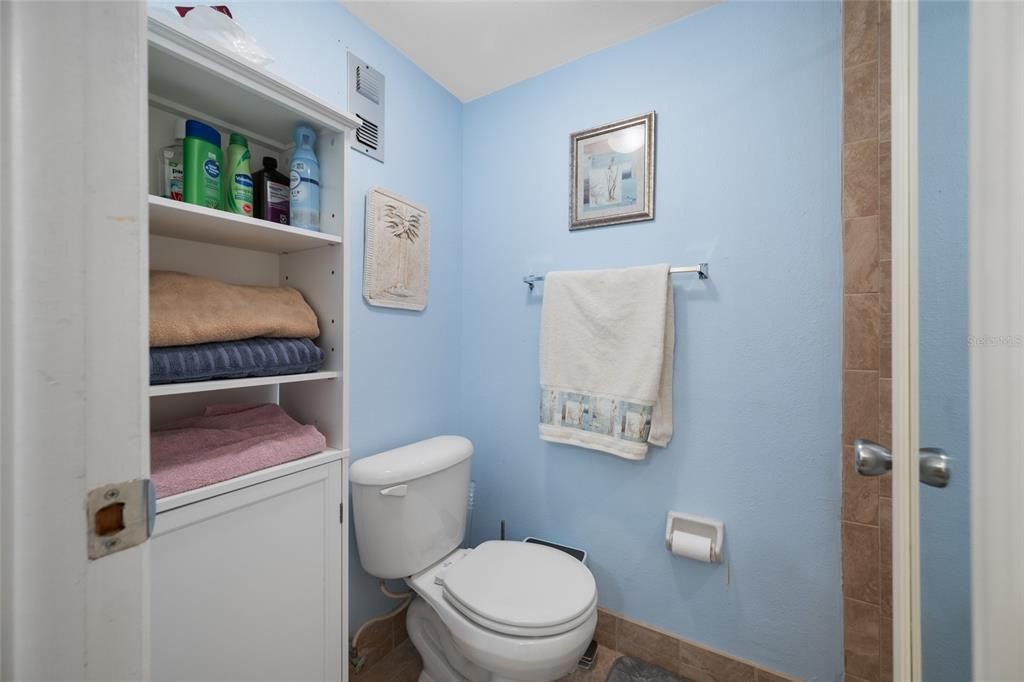 For Sale: $429,000 (2 beds, 2 baths, 1055 Square Feet)