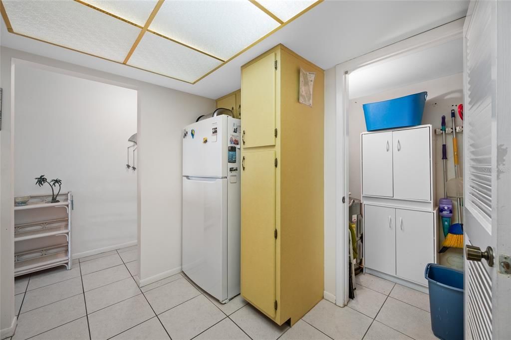 For Sale: $429,000 (2 beds, 2 baths, 1055 Square Feet)