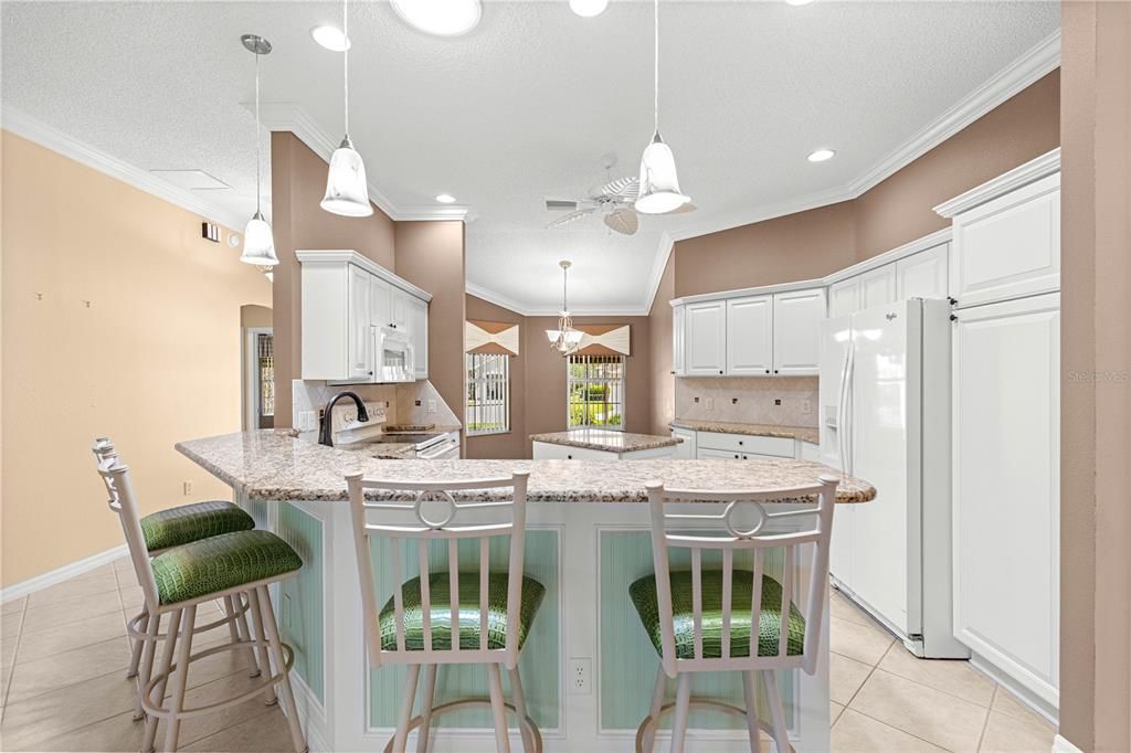 Active With Contract: $449,000 (3 beds, 2 baths, 1934 Square Feet)