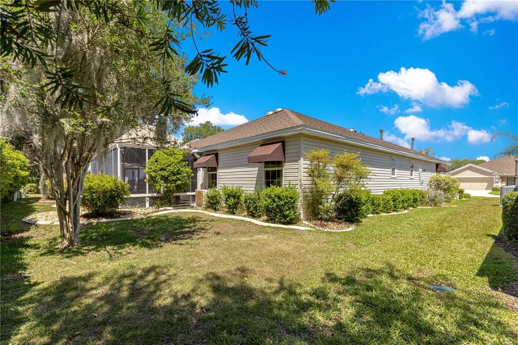 Active With Contract: $449,000 (3 beds, 2 baths, 1934 Square Feet)
