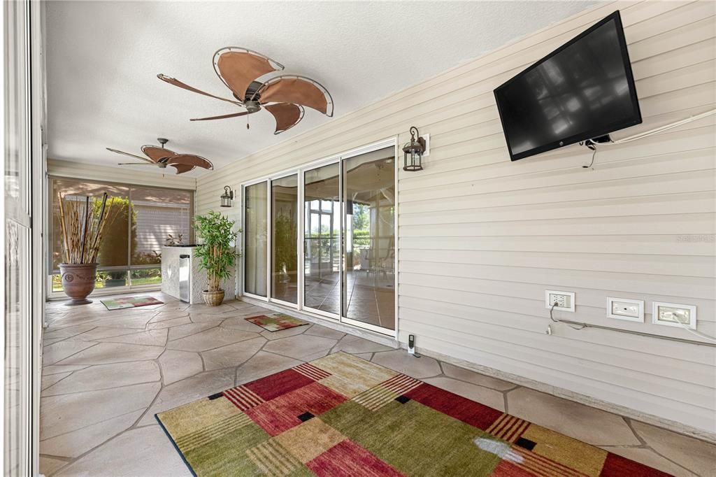 Active With Contract: $449,000 (3 beds, 2 baths, 1934 Square Feet)