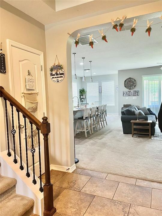 En Venta: $579,900 (4 camas, 3 baños, 2890 Pies cuadrados)