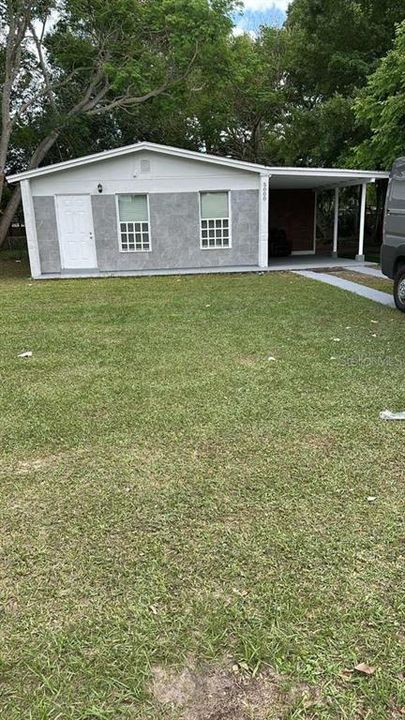 Activo con contrato: $1,400 (2 camas, 1 baños, 704 Pies cuadrados)