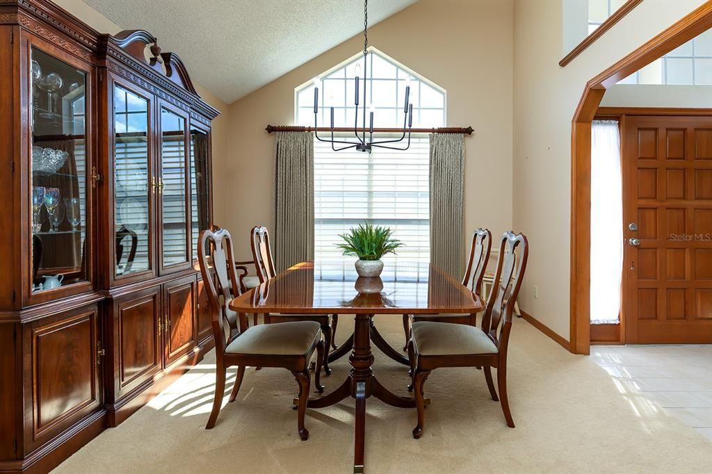 Active With Contract: $560,000 (4 beds, 2 baths, 2619 Square Feet)