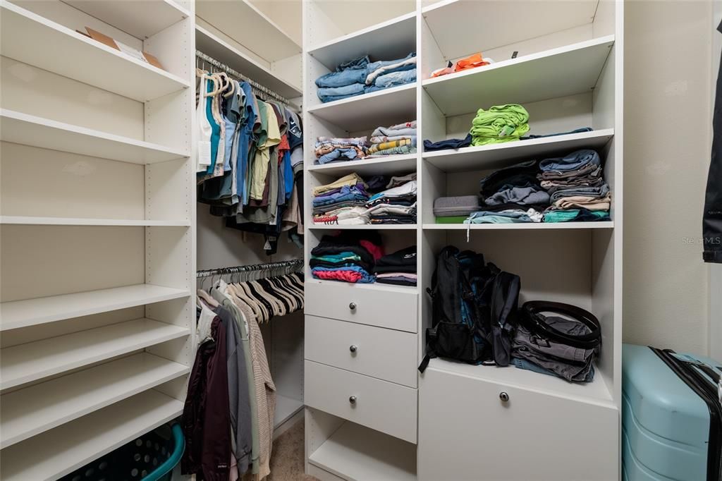 Activo con contrato: $349,000 (3 camas, 2 baños, 1560 Pies cuadrados)