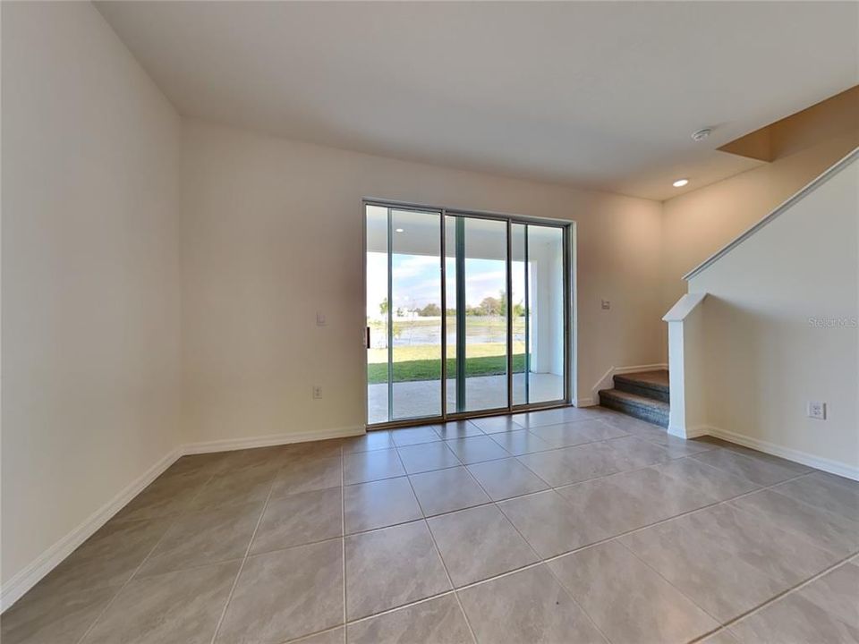 For Rent: $2,150 (3 beds, 2 baths, 1673 Square Feet)