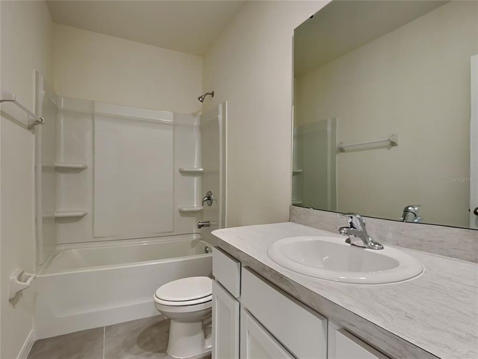 For Rent: $2,150 (3 beds, 2 baths, 1673 Square Feet)