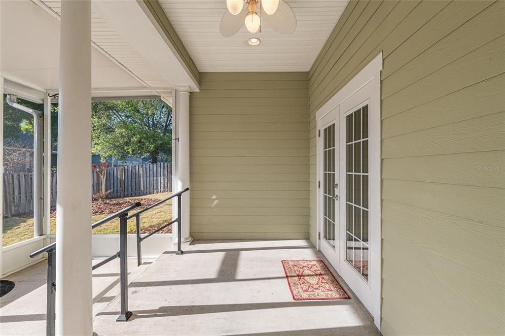 Active With Contract: $345,000 (3 beds, 2 baths, 1664 Square Feet)